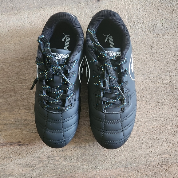 Soccer Shoes by Puma - Picture 3 of 4